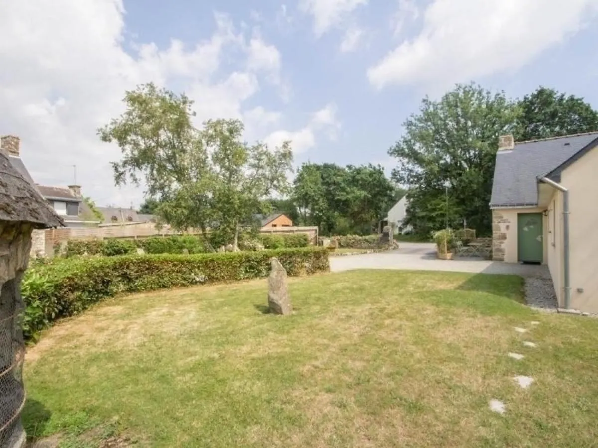 Holiday home Gite Plougoumelen, 2 Pieces, 2 Personnes - Fr-1-378-928 France